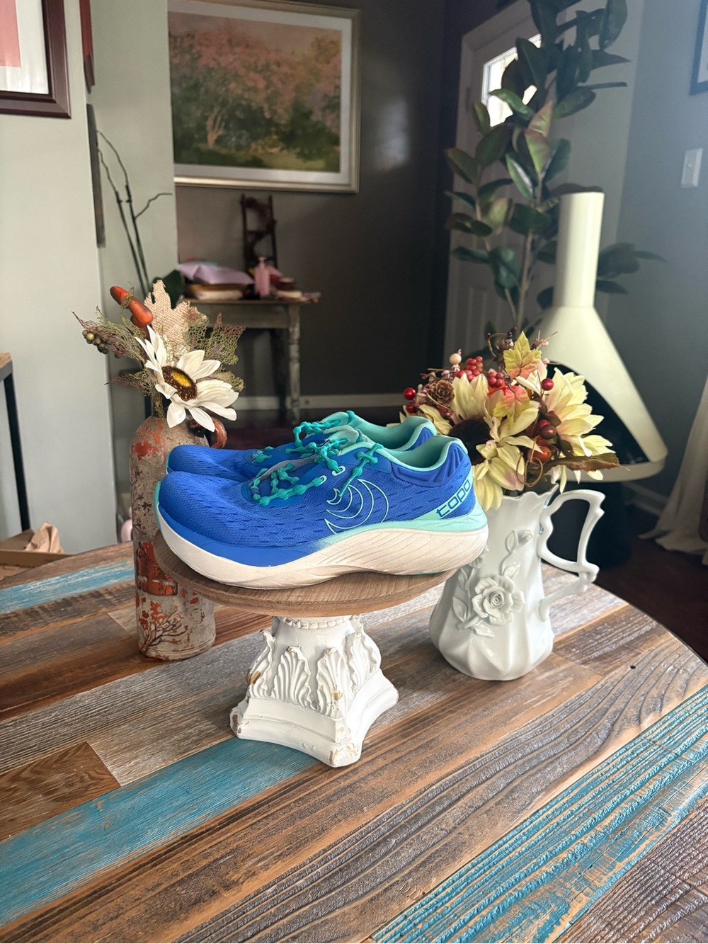 Topo Athletic Original Atmos Women’s Size 7 Blue Aqua Running Shoes + Box